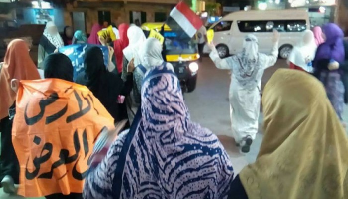 مسيرة لنساء ضد الانقلاب برمل الاسكندرية تنديدا بحكم العسكر