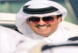 فرنسا تدعو أمير قطر لزيارة باريس نهاية الصيف