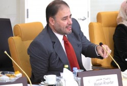 وضاح خنفر: دفاع الجزيرة عن الديمقراطية يخيف دول الحصار