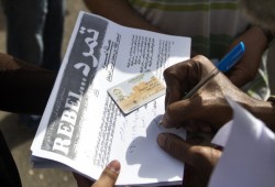 «واشنطن بوست»: الجيش المصري صنع «تمرد» وأشرف على التمويل الإماراتي للحركة