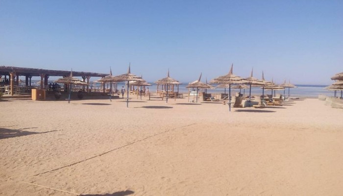 شواطىء الإسكندرية خالية .. اعرف السبب؟