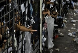 "الشهاب" يدين الانتهاكات بحق معتقلي مركز شرطة الحسينية