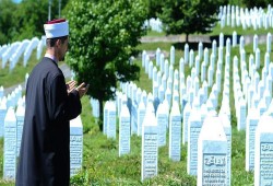 البوسنة تستعد لدفن 71 من ضحايا مذبحة سربرنيتشا في ذكراها الـ22