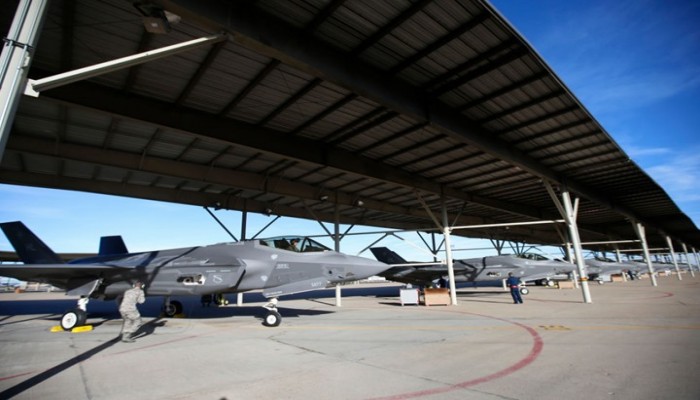 أقمار صناعية تكشف مئات القواعد الأمريكية بالمنطقة العربية