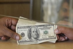الدولار يرتفع مجددا.. تعرف على سعر صرفه بالبنوك الخميس 13 يوليو