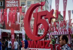 ألبوم مصور لأبطال دحر الانقلاب في تركيا.. "لكل صورة حكاية"