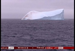 انفصال جبل جليدي بحجم دولة عن القارة القطبية الجنوبية