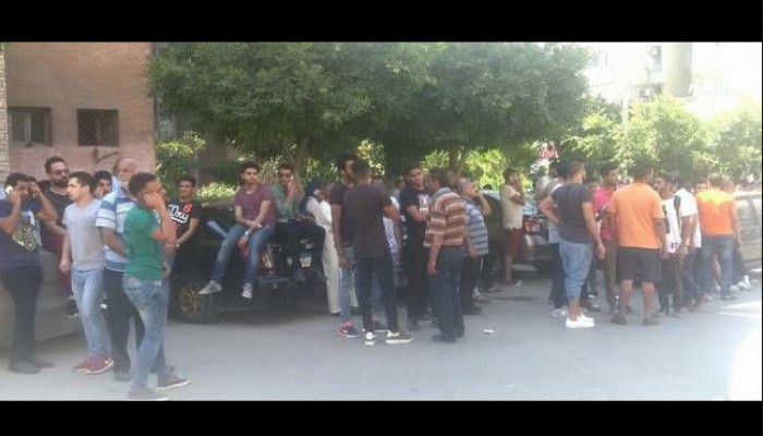 تجمع العشرات من أهالي مشجعي الزمالك أمام مديرية أمن الإسكندرية