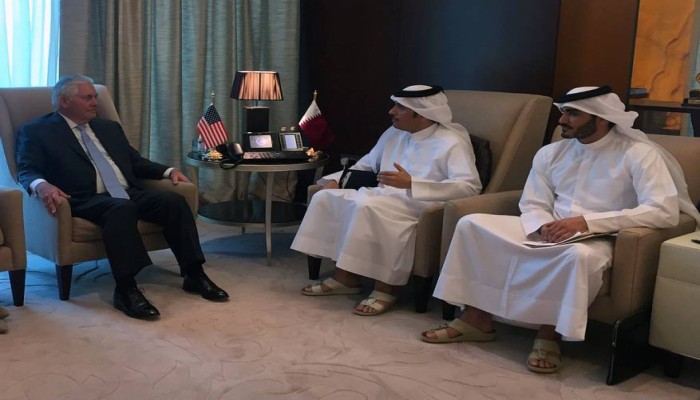 تيلرسون بعد مغادرة الخليج: طرحت مقترحات من شأنها المساعدة في حل الأزمة
