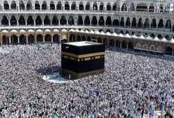 "الصد عن المسجد الحرام".. السلطات السعودية تتعنت ضد الحجاج القطريين