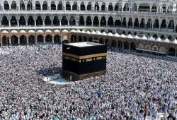 "الصد عن المسجد الحرام".. السلطات السعودية تتعنت ضد الحجاج القطريين