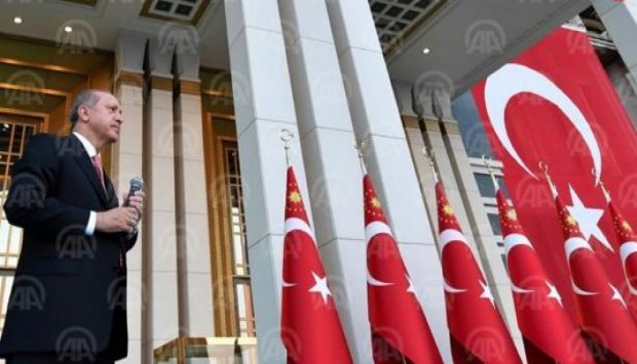 أردوغان خلال افتتاح نصب لضحايا محاولة الانقلاب : الشعب التركي سيحاسب "العسكريين الخونة"