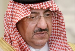 لماذا لم يظهر محمد بن نايف في جنازة وعزاء عمّه؟