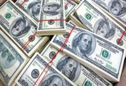 الدولار يرتفع مجددا ويصل الى 18 جنية