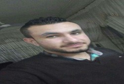 الشاب المعتقل عمر العزازي يواجة الموت بسجن العقرب
