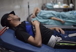 إصابة صيادين فلسطينيين اثنين برصاص إسرائيلي قبالة شواطئ غزة