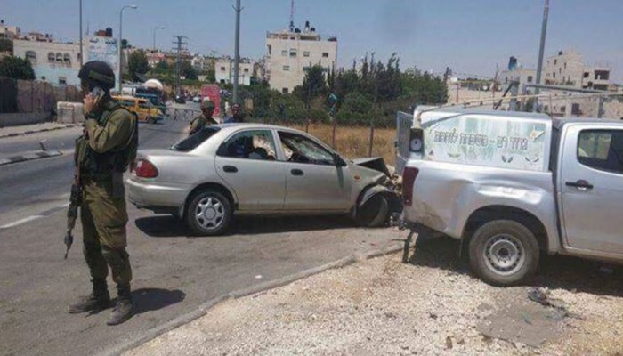 إصابة جنديين صهيونيين في عملية دهس بالخليل واستشهاد المنفذ