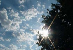 الأرصاد: طقس اليوم مائل للحرارة.. والعظمى بالقاهرة 36 درجة