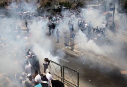 ارتقاء شهيد وعشرات الإصابات في جمعة الغضب بالقدس