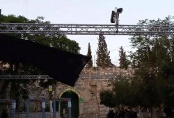 الاحتلال يصعد إجراءاته التهويدية في الأقصى بكاميرات مراقبة