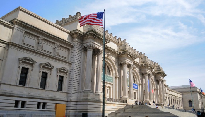 متحف المتروبوليتان في نيويورك يواجه الإسلاموفوبيا