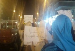 ثوار حى الرمل بشرق الاسكندرية يتظاهرون نُصرة للأقصى.. ويرفعون شعار يسقط حكم العسكر