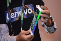 لينوفو تستعرض حاسبها اللوحي القابل للطي فوليو