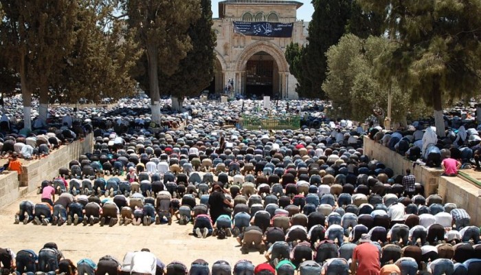 "العصر".. المسلمون يأدون أول صلاة في الأقصى منذ أسبوعين