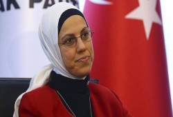 "قاوقجي".. منعها النظام العلماني من البرلمان فعينها أردوغان سفيرة بعد 18 عام