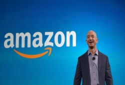 مؤسس أمازون "بيزوس" يزيح مواطنه جيتس ليصبح أغنى رجل في العالم