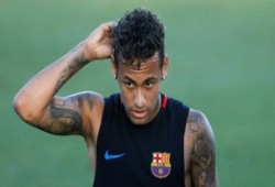 صحيفة كتالونية تنشر شروط برشلونة للتخلي عن نيمار لباريس سان جيرمان