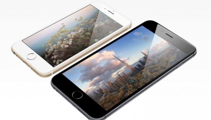 مدينة أمريكية تحظر تصفح الهواتف في الطرقات