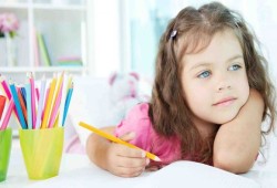 كيف تشجعين طفلكِ على الصدق والصراحة؟