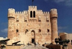 إضراب العاملين بـ"آثار الإسكندرية" احتجاجا على وقف العلاوة