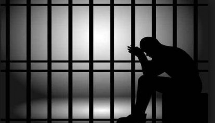 لجنة دولية تتهم الأمن المصري باستخدام "القوة المفرطة"بحق سجناء