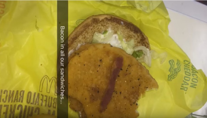 بالفيديو..«ماكدونالدز» يدس لحم الخنزير في وجبات عائلة مسلمة
