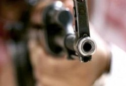 مصرع أمين شرطة ومواطن وإصابة آخر برصاص مجهولين بالأقصر