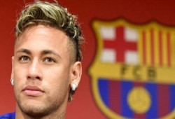 نيمار بعد انتقاله لسان جيرمان: رحلت عن برشلونة لعدم شعورى بأهميتى