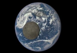 طفل أمريكي يتقدم لوظيفة "حارس كواكب" في ناسا