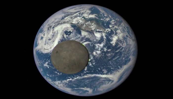 طفل أمريكي يتقدم لوظيفة "حارس كواكب" في ناسا