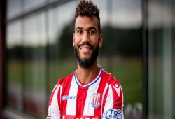 رسمياً.. ستوك سيتي يتعاقد مع منافس جديد لرمضان صبحي