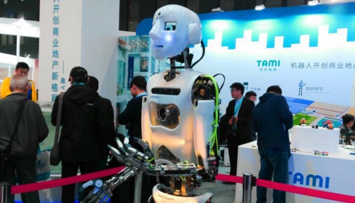 هل يضع الروبوت حدا للتشكيك بنزاهة القضاء؟