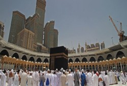 نجاة مايقرب من 400 حاجا من حريق في مكة