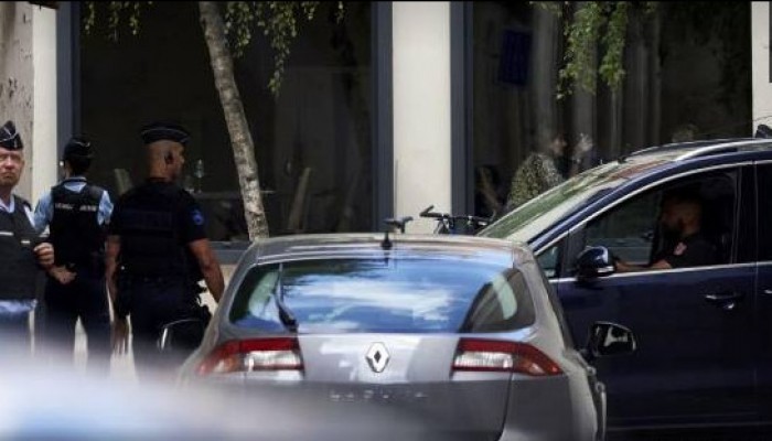 إصابة 6 جنود فرنسيين بحادث دهس شمالي باريس