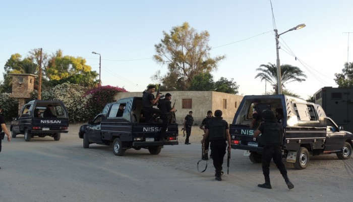 مقتل 4 عناصر شرطة في هجوم مسلح على طريق العريش-القنطرة