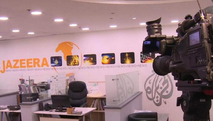 جنرال صهيوني: قرار إغلاق الجزيرة ضرره يفوق نفعه