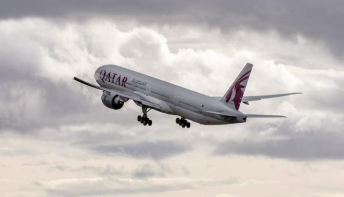 إيران تعتزم استئجار طائرات من قطر لإعادة حجاجها