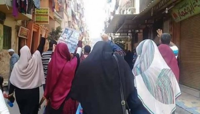 ثوار الإسكندرية: لعنة دماء الشهداء ستظل تطارد العسكر