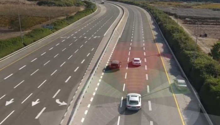 إنتل تنضم إلى سباق السيارات ذاتية القيادة