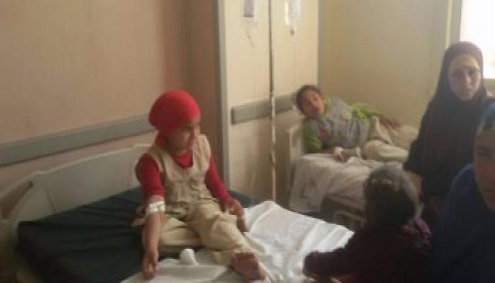 إصابة 28 شخصا بتسمم غذائي في حفل زفاف بقنا